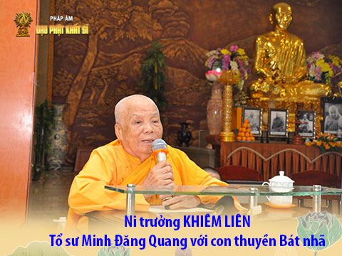 Tổ sư Minh Đăng Quang với 