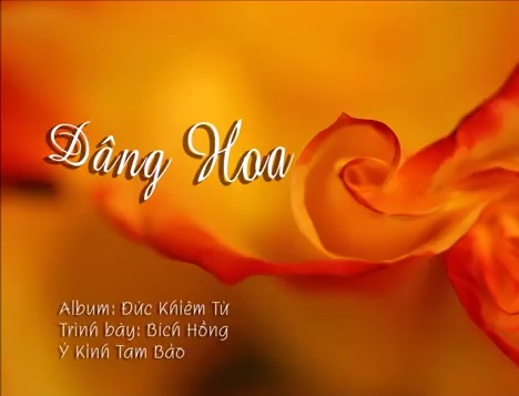 Dâng hoa (Ý kinh Tam bảo)