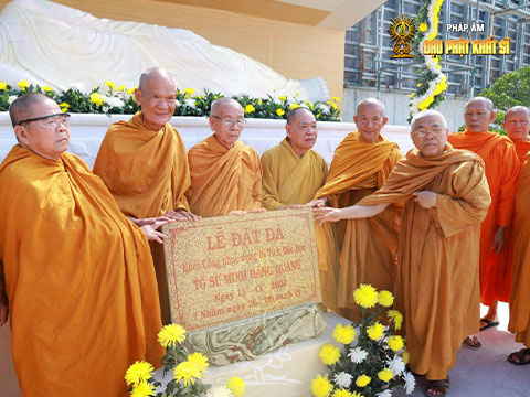 Lễ Đặt đá phục dựng Di tích đắc đạo Tổ sư MINH ĐĂNG QUANG (TP. Hà Tiên, Kiên Giang)