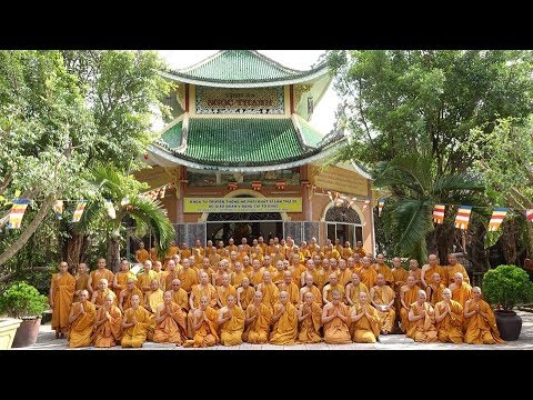 Khai mạc Khóa tu Truyền thống Khất sĩ lần thứ 23